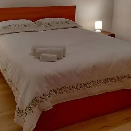 Casa Neto Jardim Дом отдыха Кальета